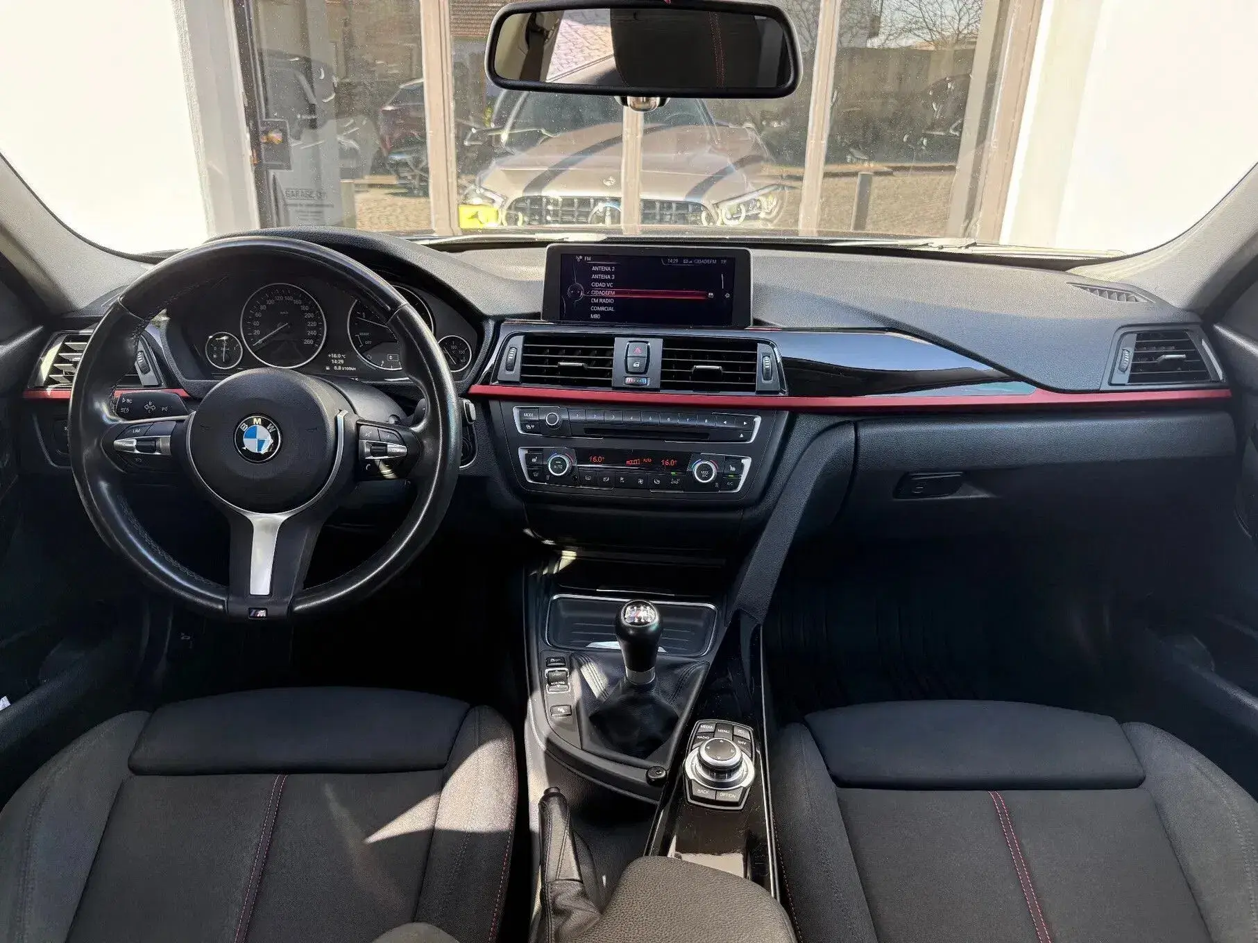 BMW 320 d Pack M 7