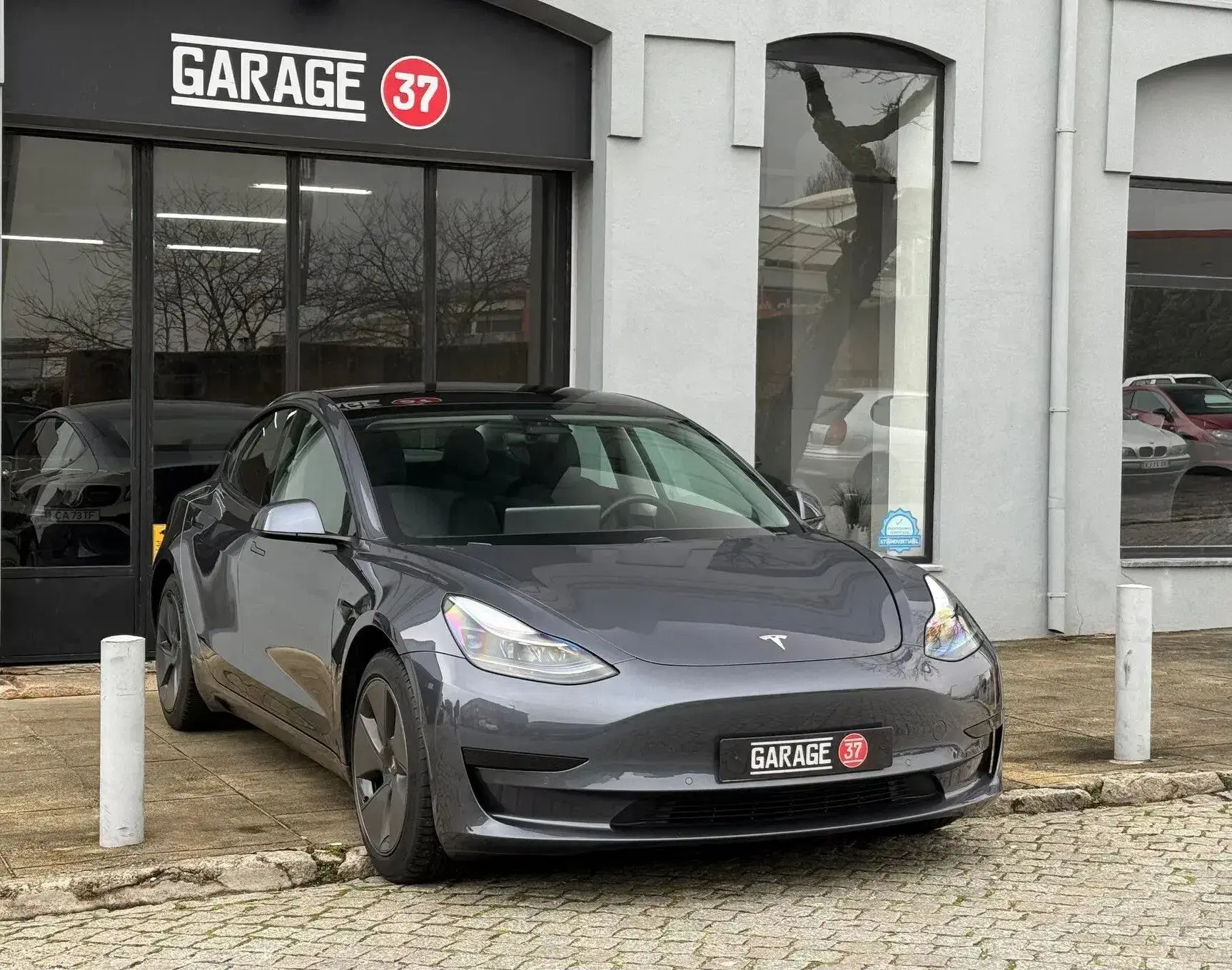 Tesla Model 3 Standard Range Plus RWD 1