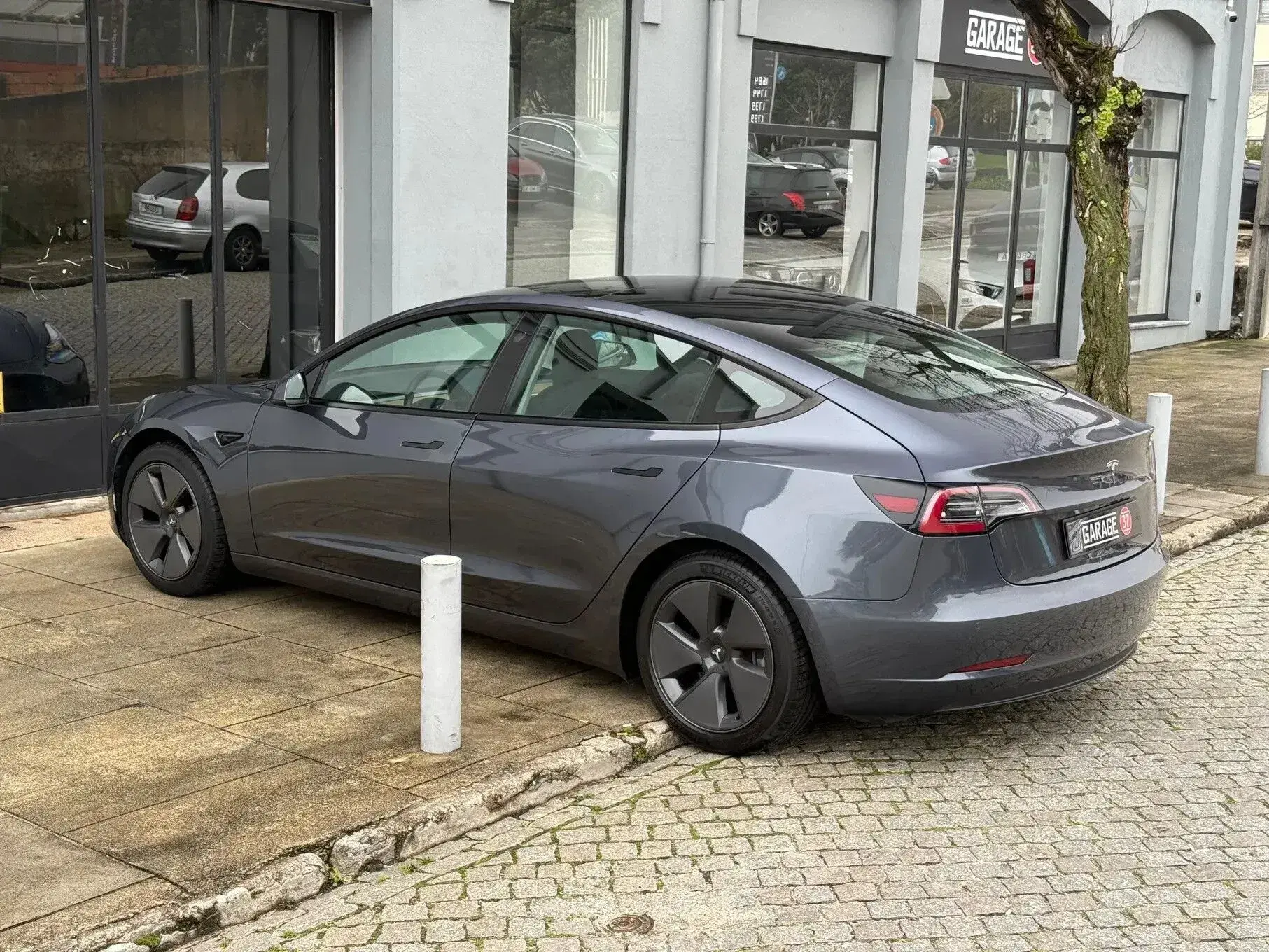 Tesla Model 3 Standard Range Plus RWD 31