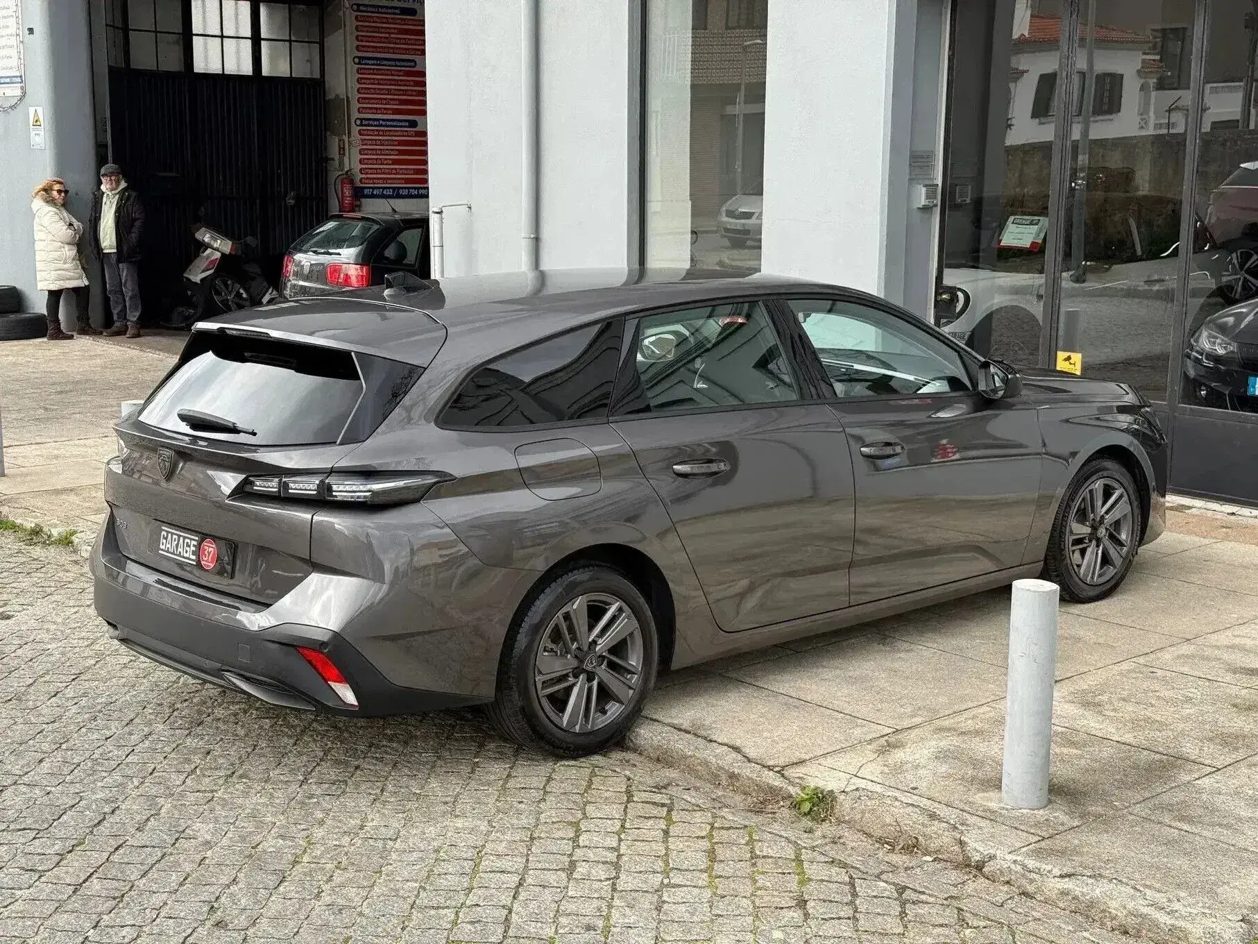 Peugeot 308 SW Outro 2