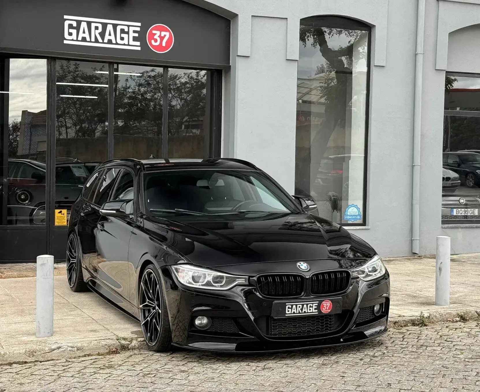 BMW 320 d ED Line Sport Auto 1