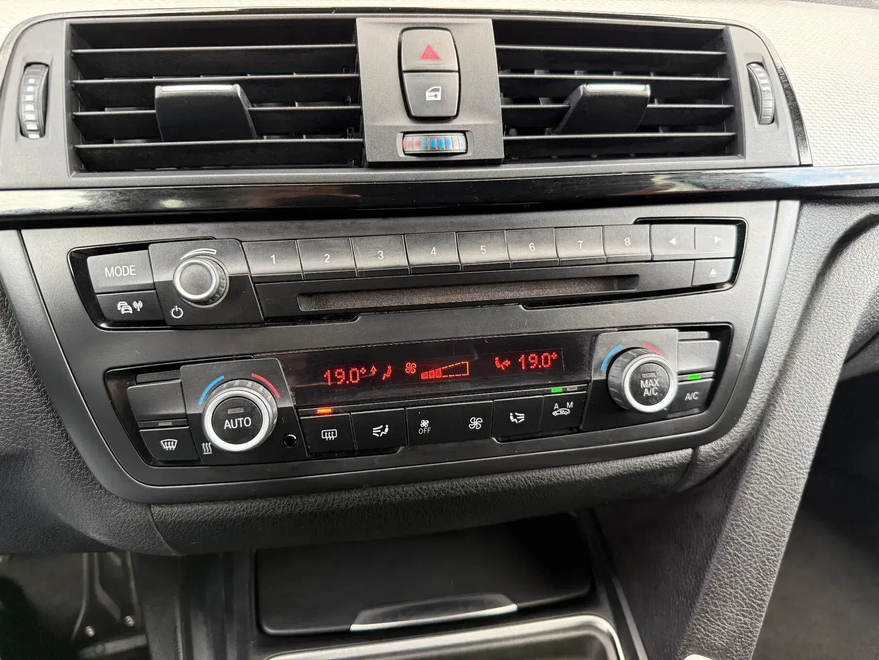 BMW 320 d ED Line Sport Auto 14