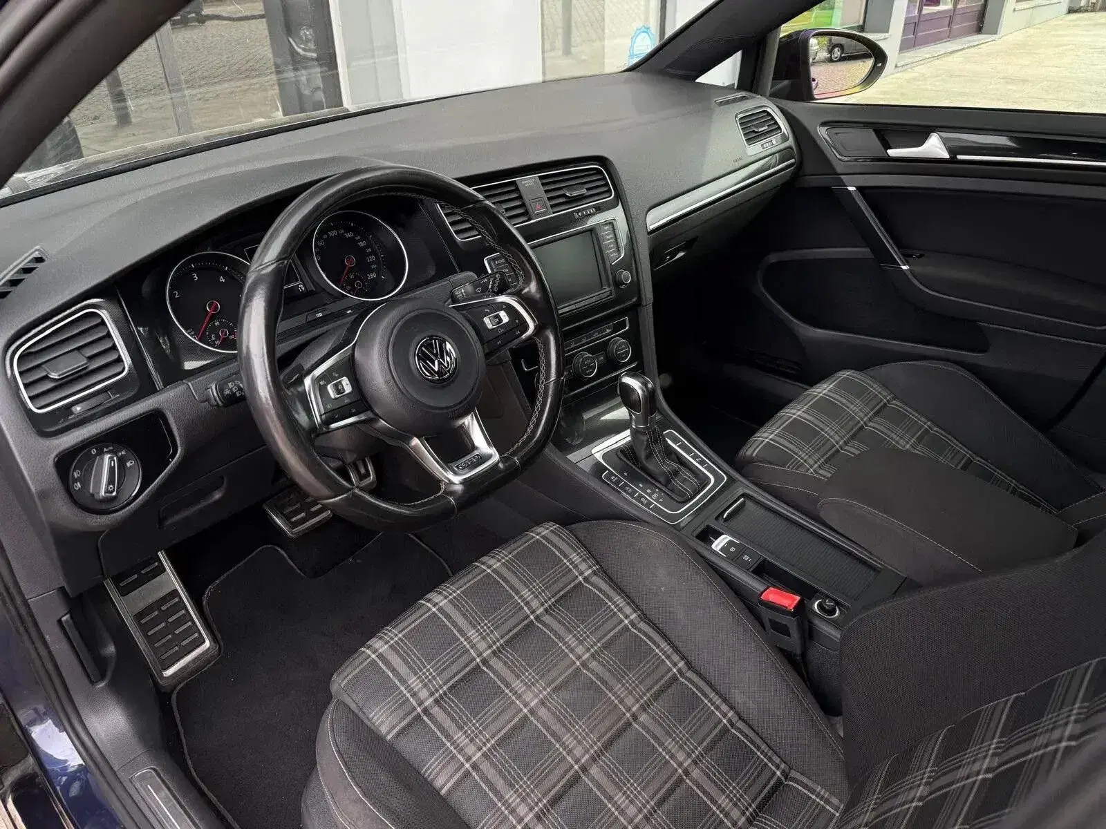 Volkswagen Golf 2.0 TDI GTD DSG 5