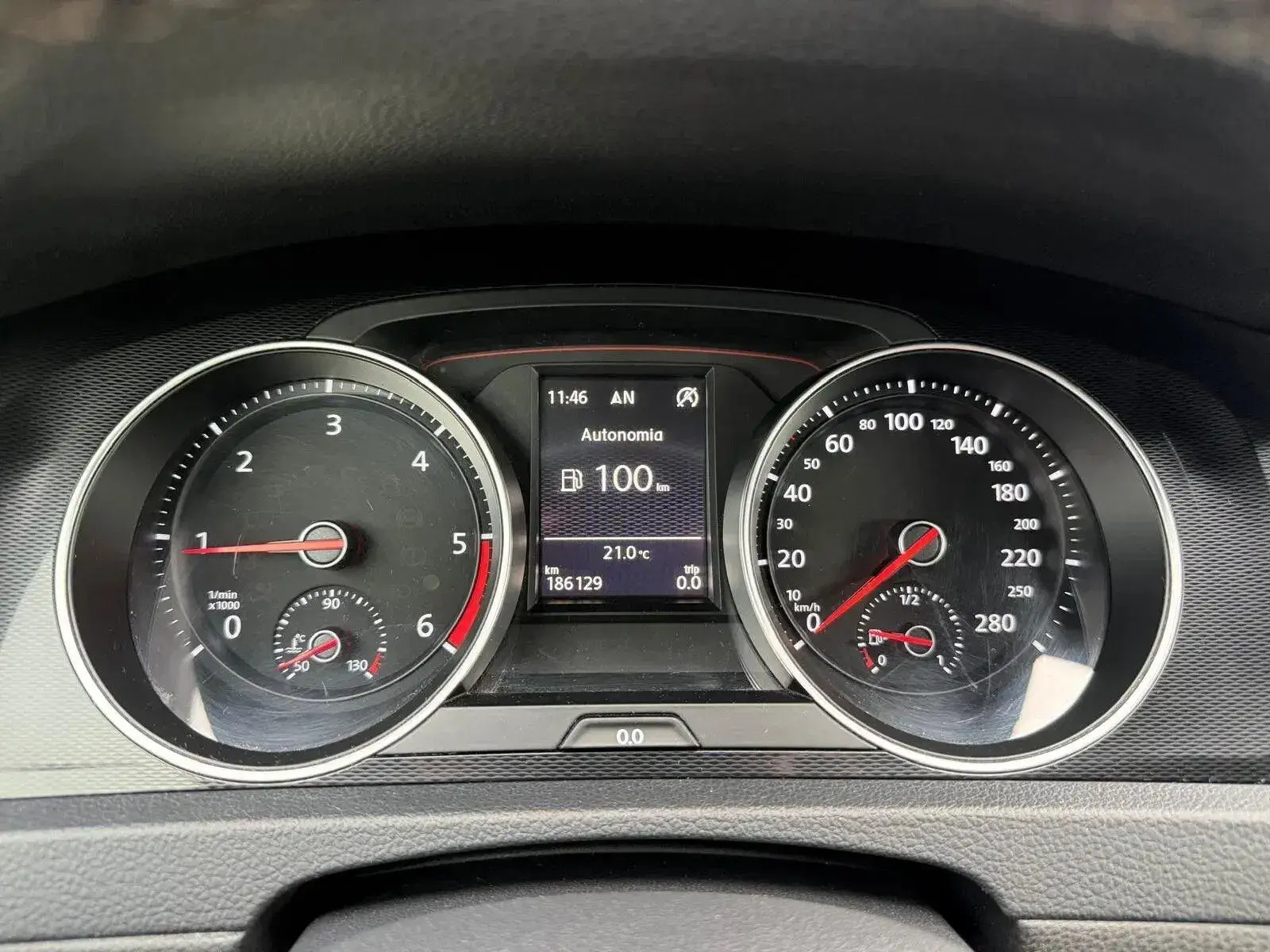 Volkswagen Golf 2.0 TDI GTD DSG 10
