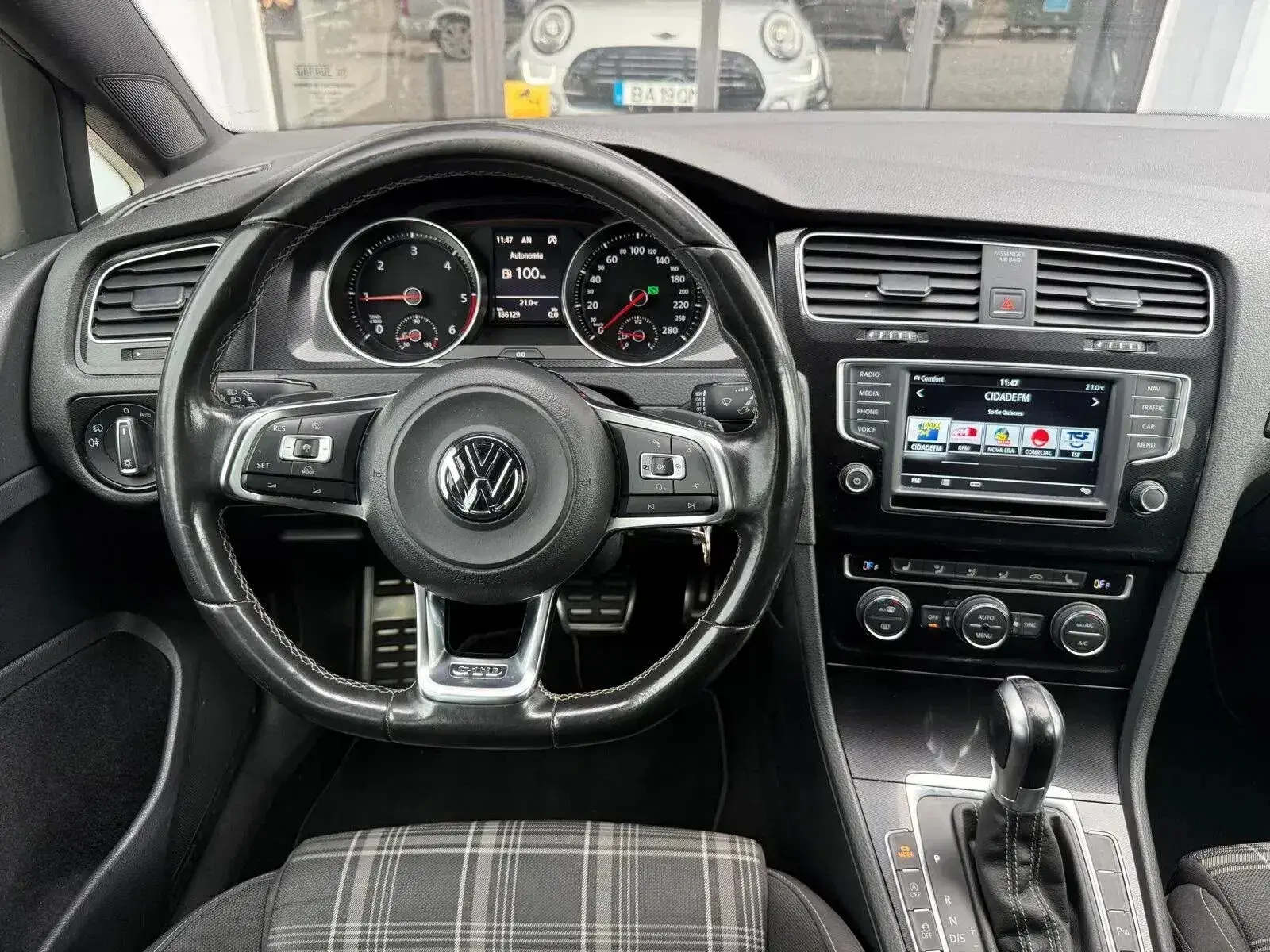 Volkswagen Golf 2.0 TDI GTD DSG 9
