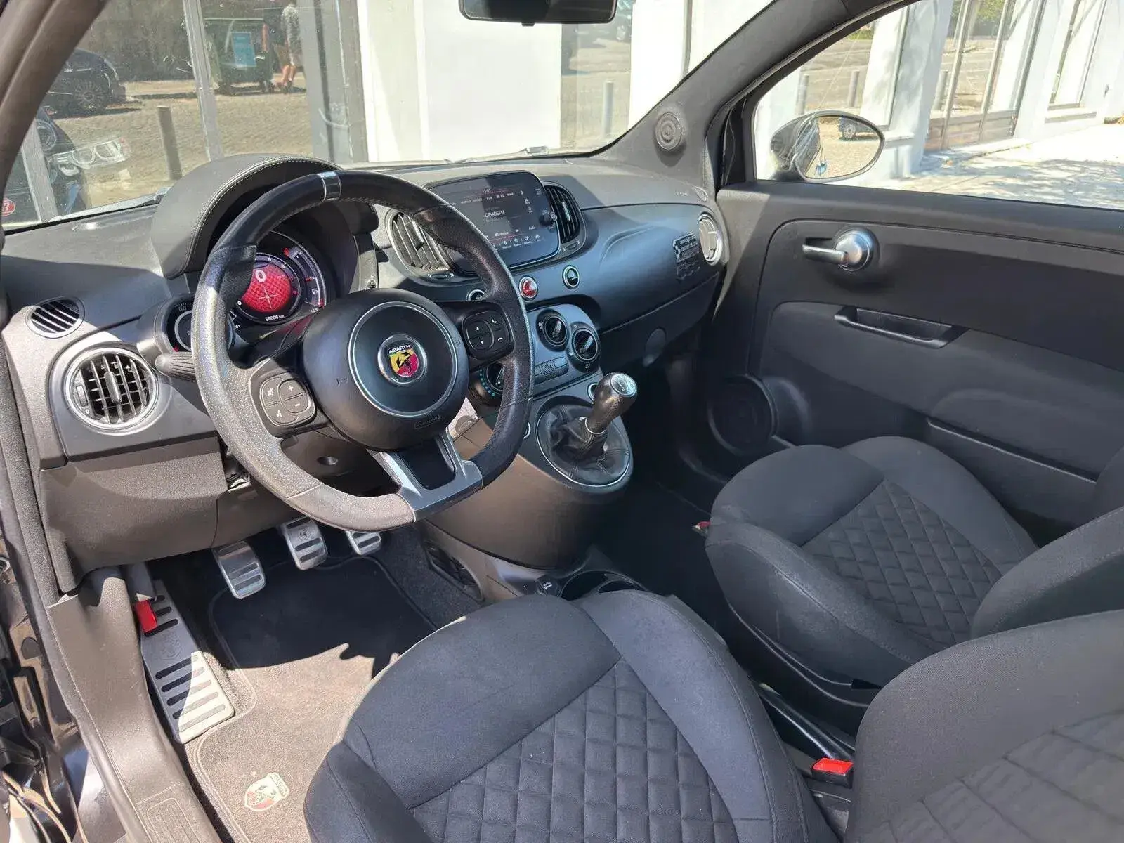 Abarth 595 Outro 7