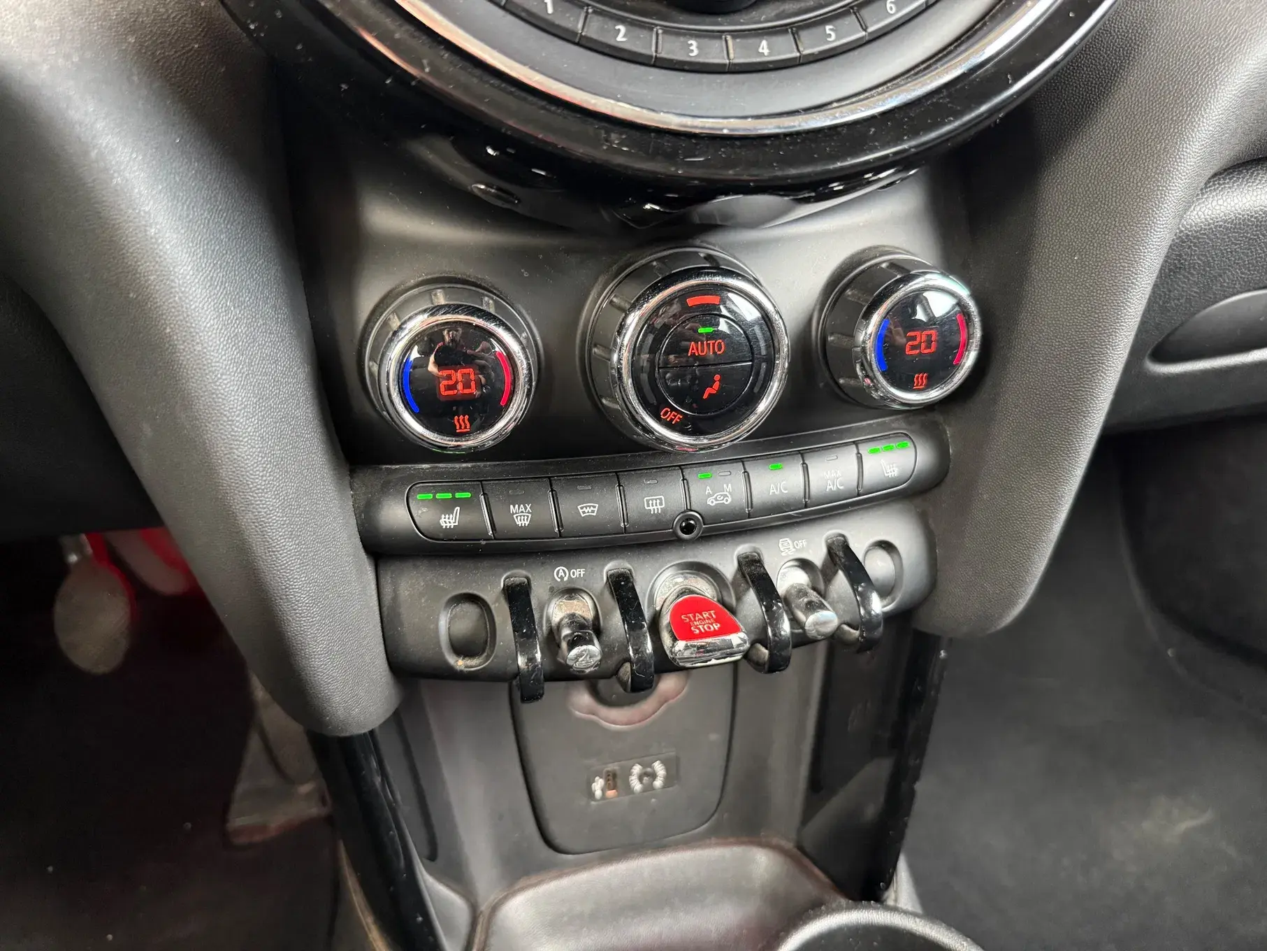 MINI 3 Portas One D 14