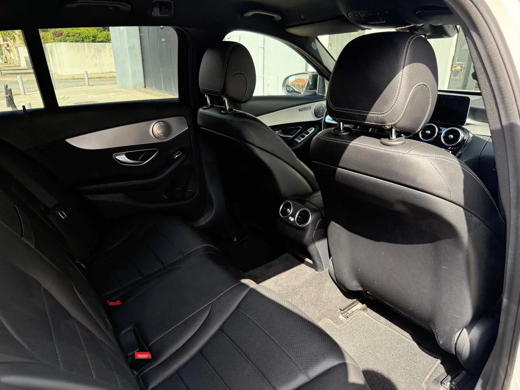 Mercedes-Benz C 200 Station 9G-TRONIC AMG Line 8