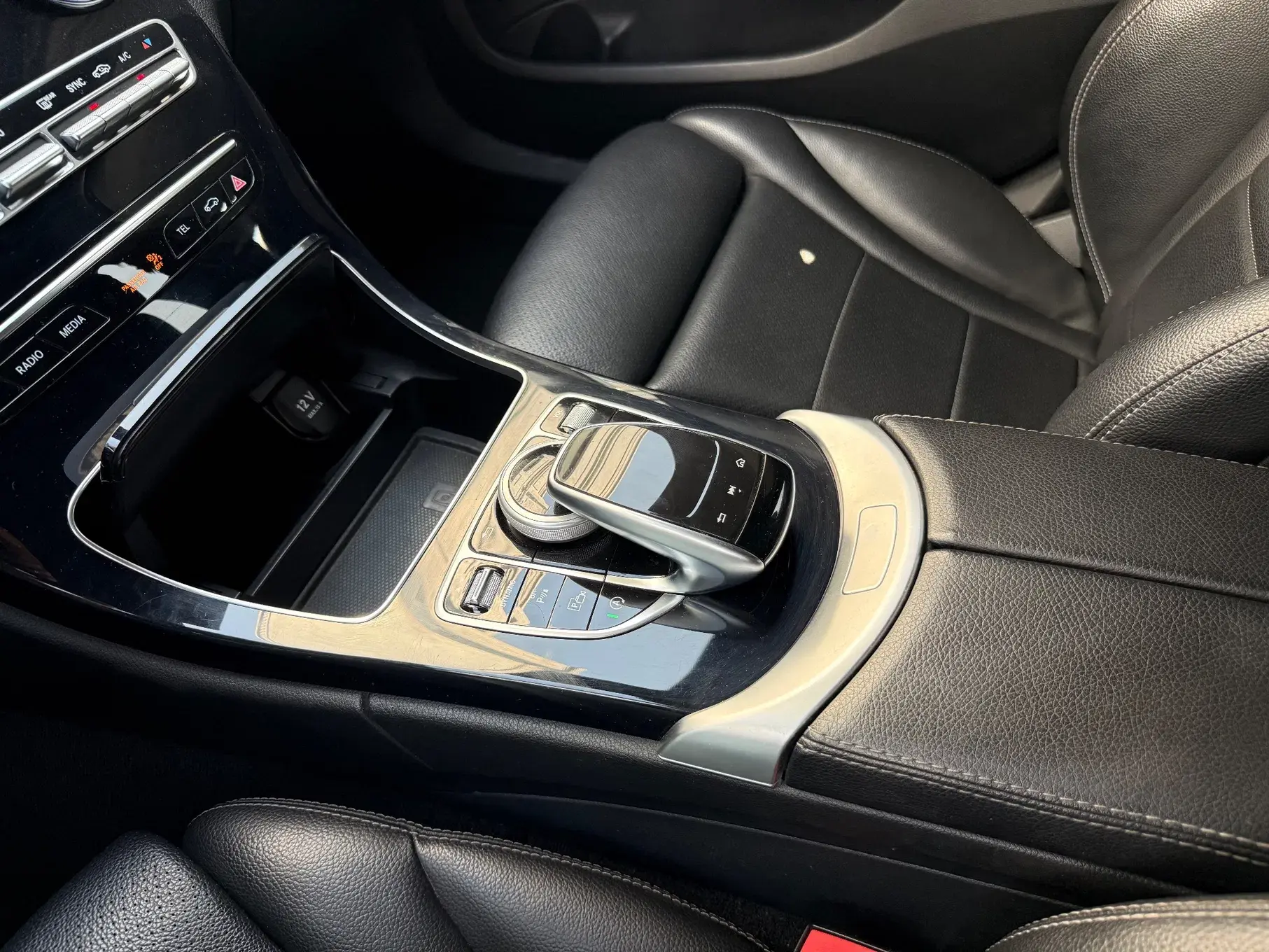 Mercedes-Benz C 200 Station 9G-TRONIC AMG Line 16