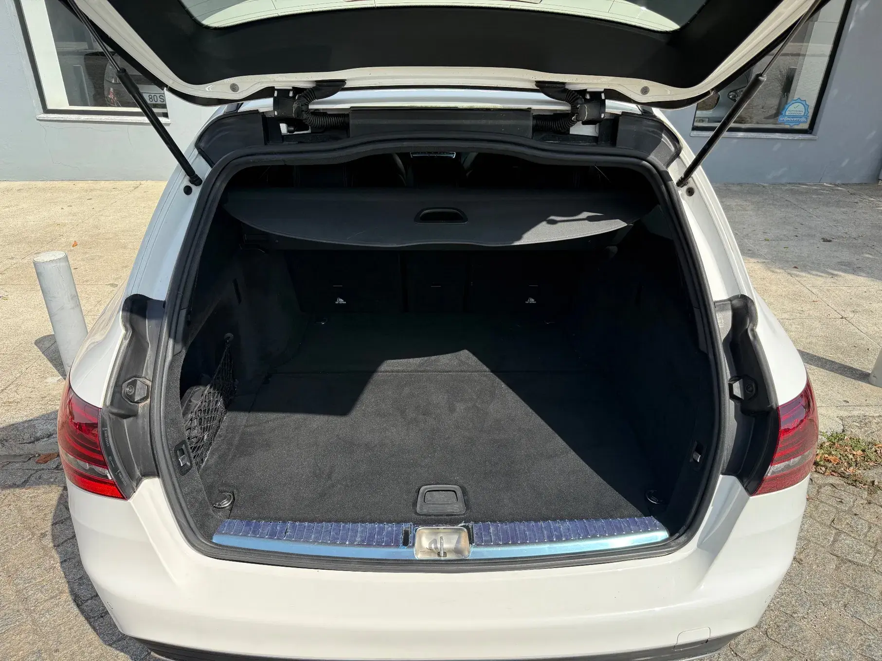 Mercedes-Benz C 200 Station 9G-TRONIC AMG Line 19