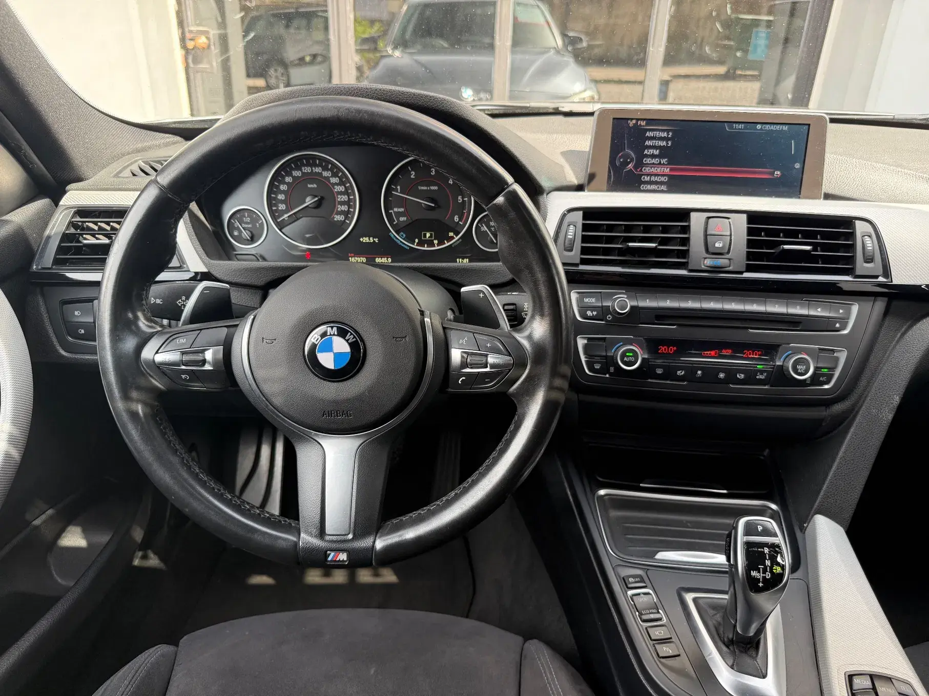 BMW 320 d Auto Pack M 11
