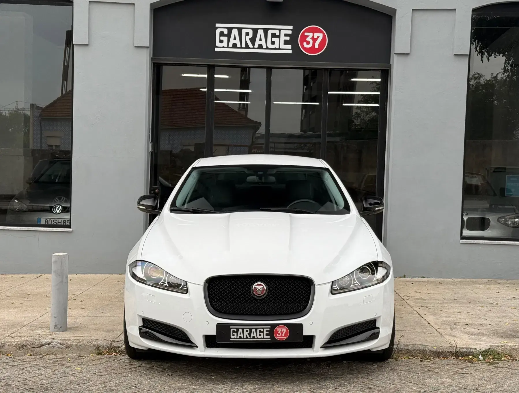 Jaguar XF 2.2 12