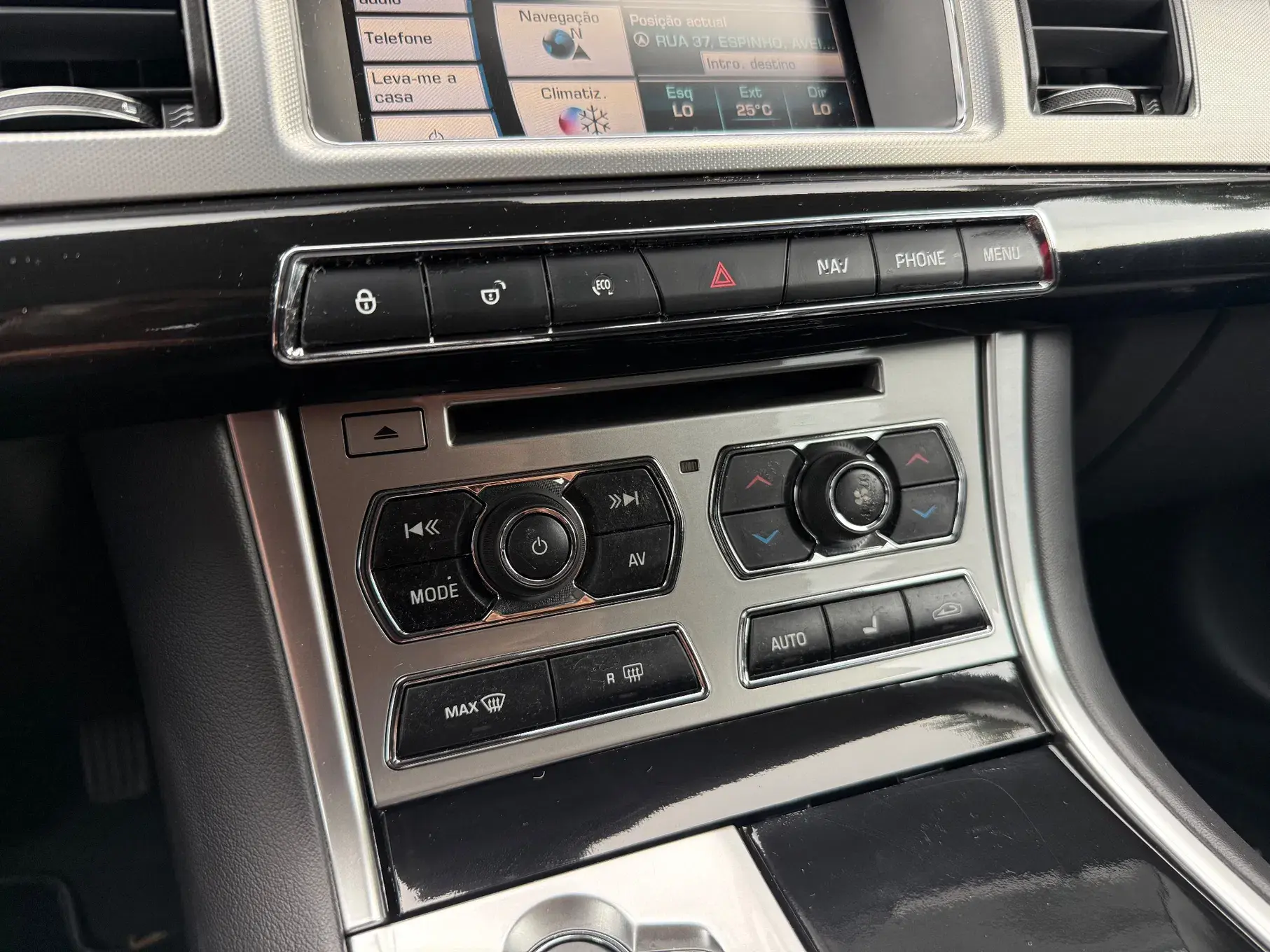 Jaguar XF 2.2 16