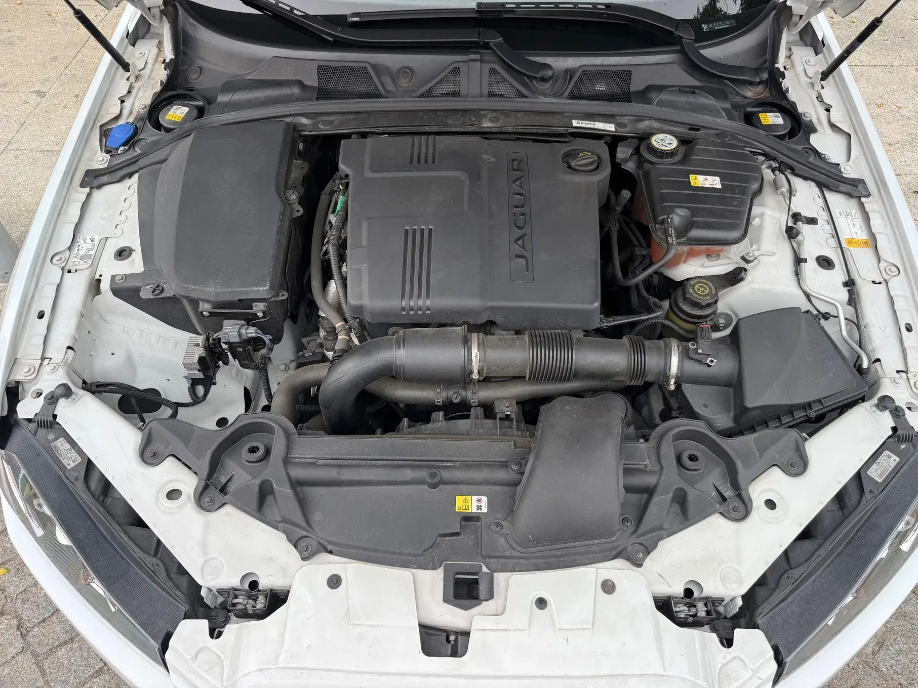Jaguar XF 2.2 20