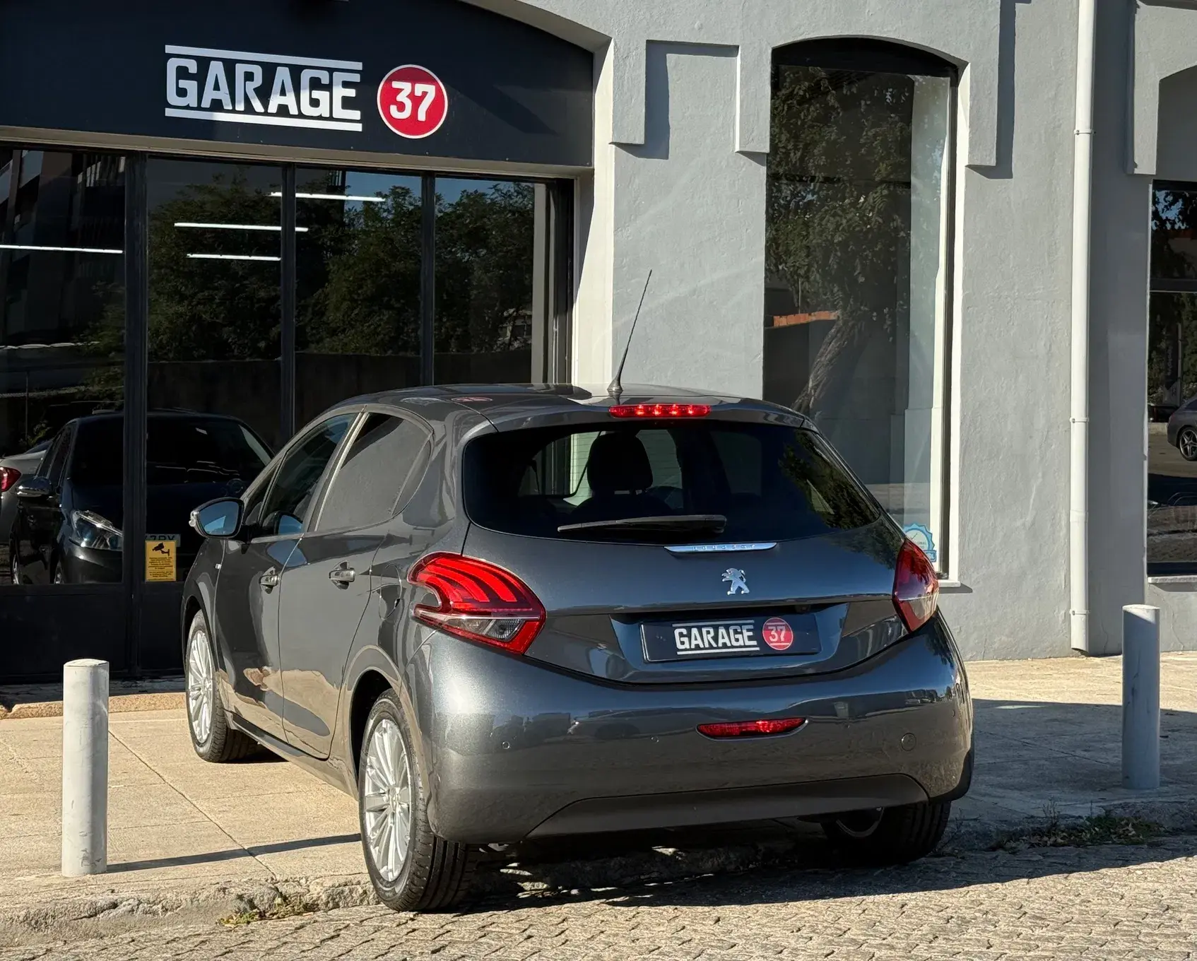 Peugeot 208 1.2 PureTech Style 23