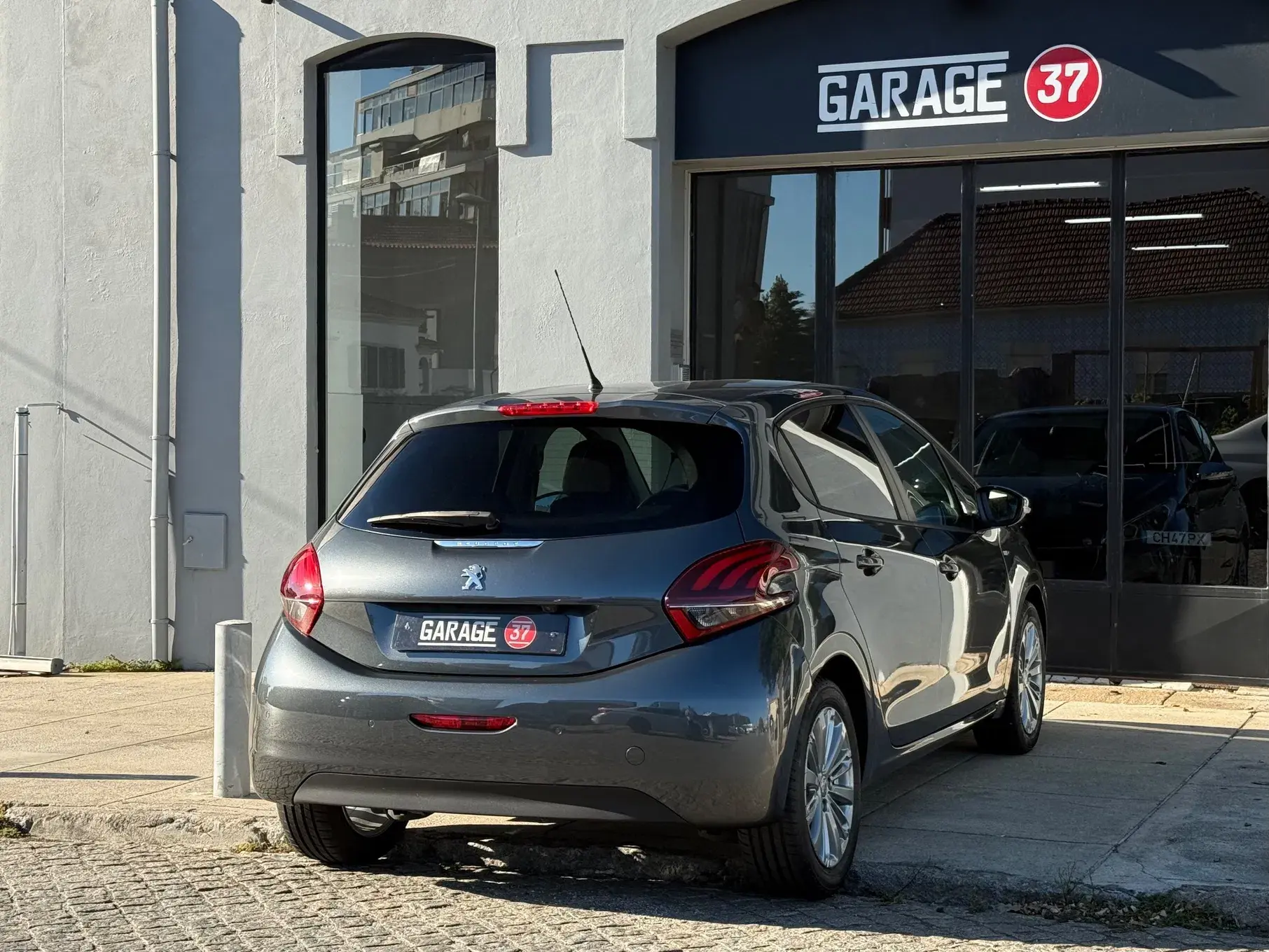 Peugeot 208 1.2 PureTech Style 25
