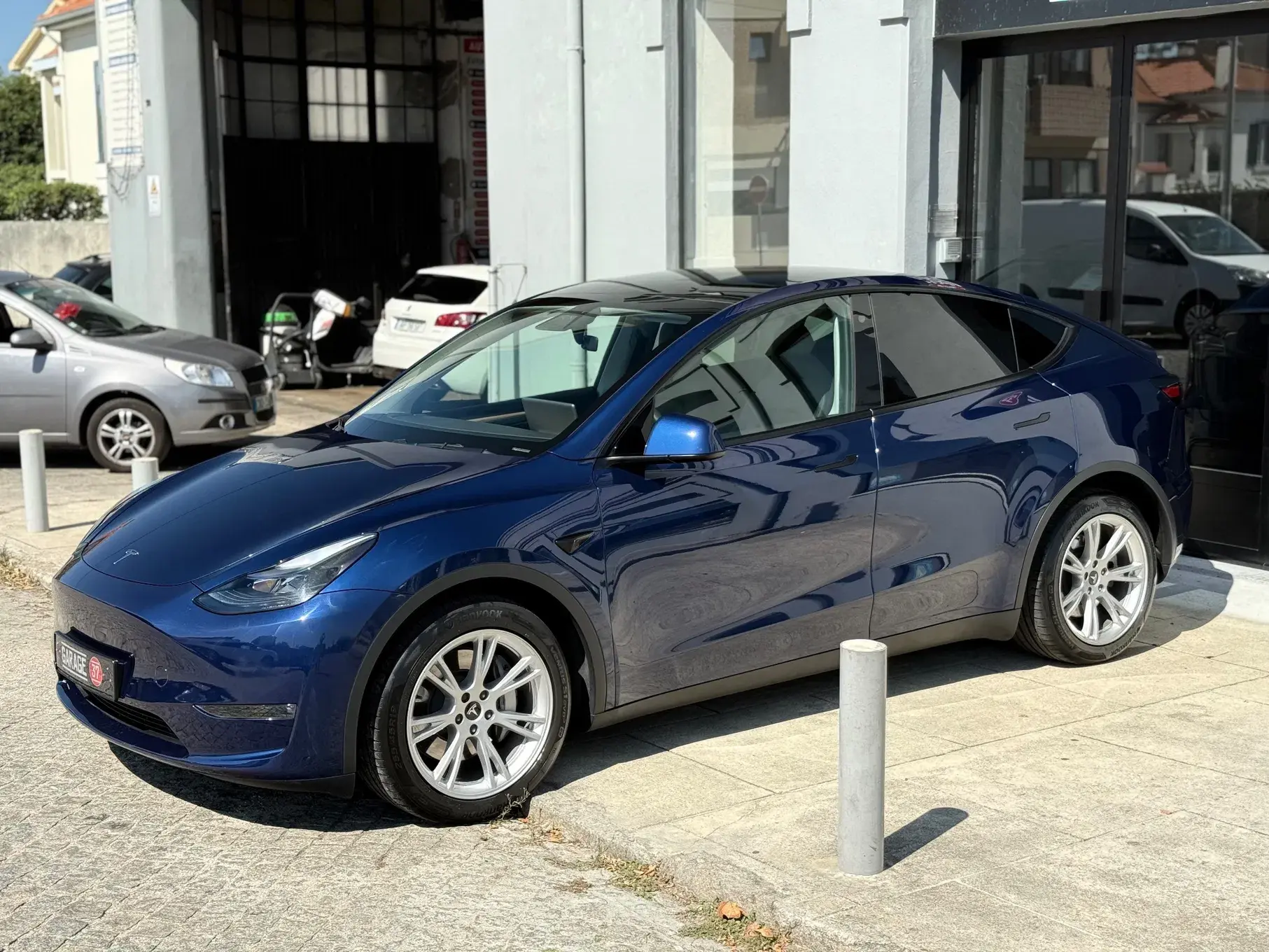 Tesla Model Y Long Range Dual Motor AWD 25