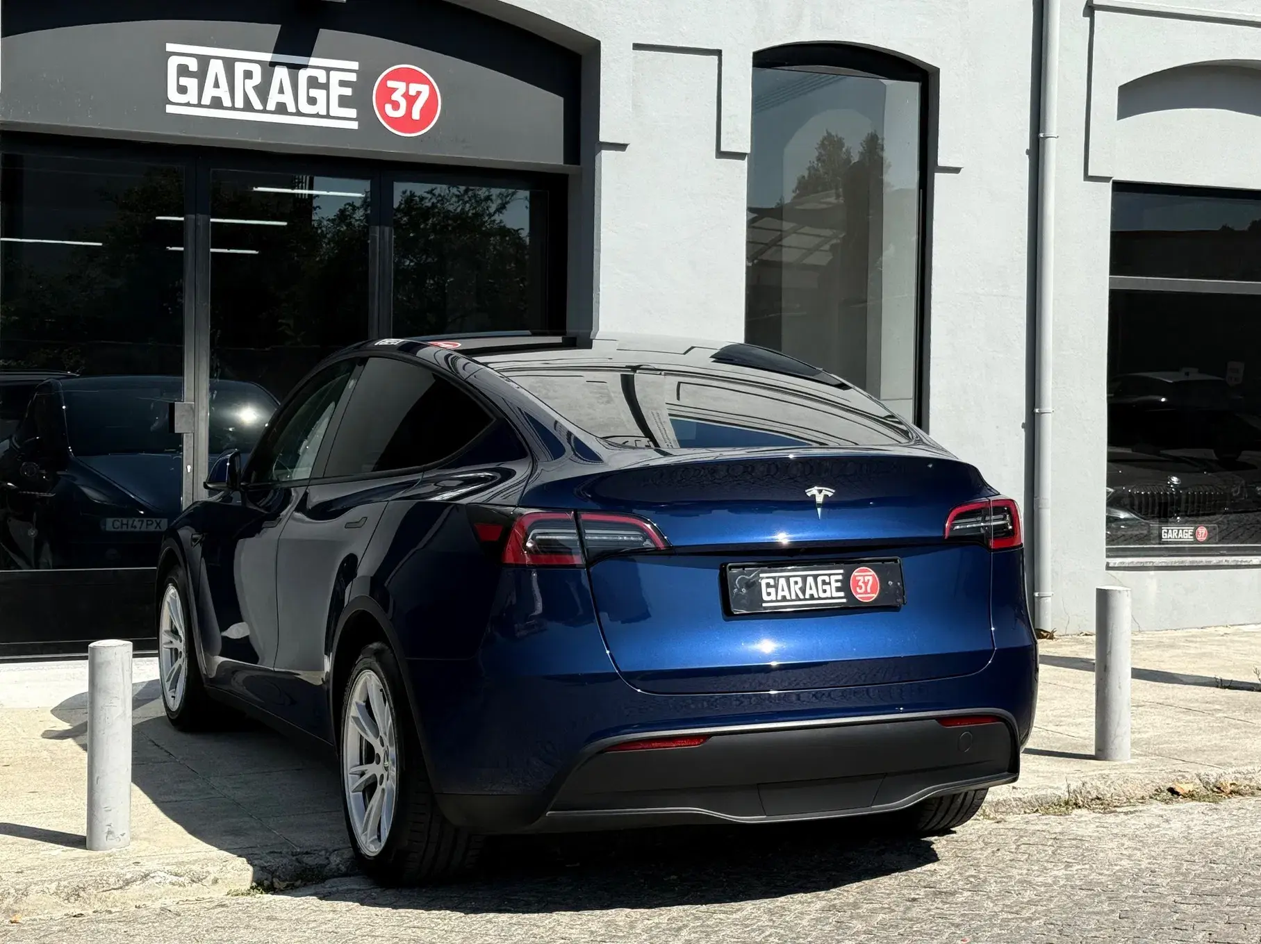 Tesla Model Y Long Range Dual Motor AWD 26