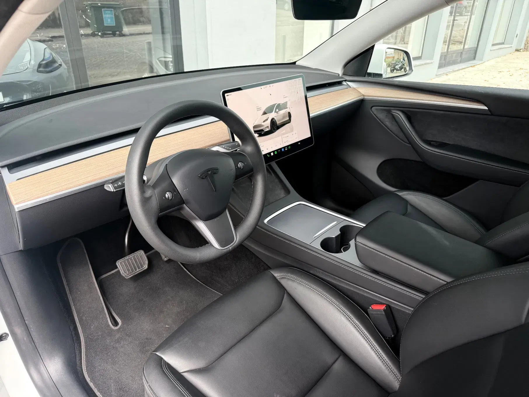 Tesla Model Y Long Range Dual Motor AWD 4