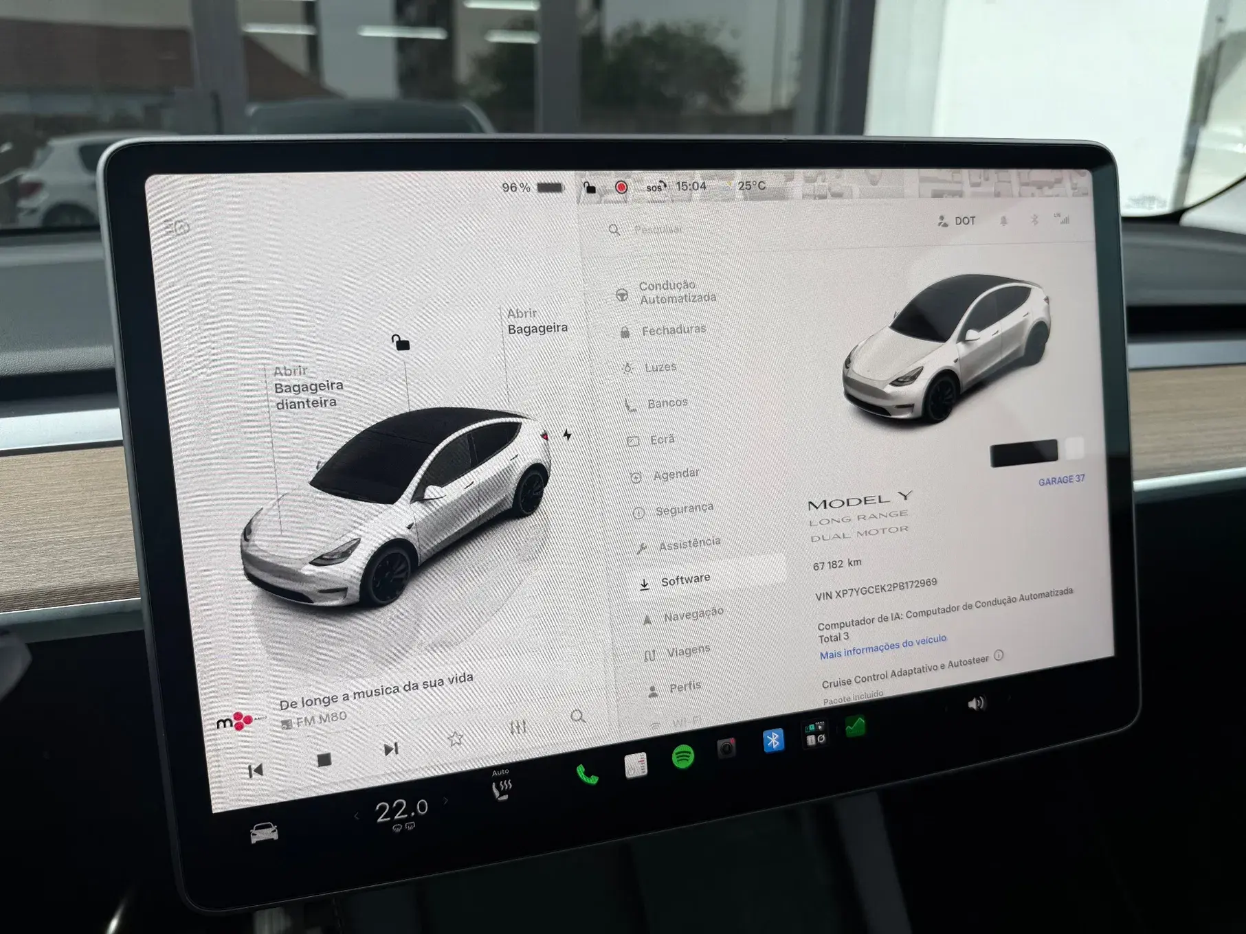 Tesla Model Y Long Range Dual Motor AWD 13