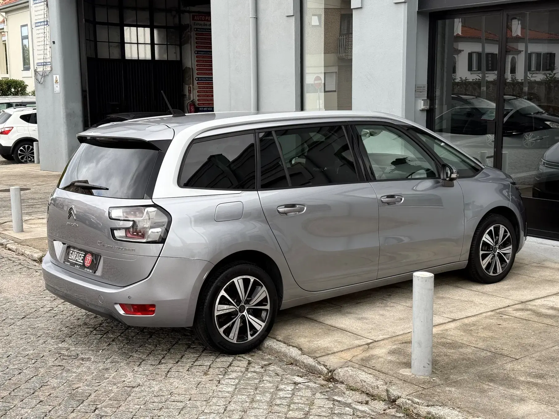 Citroen Grand C4 Spacetourer Outro 2