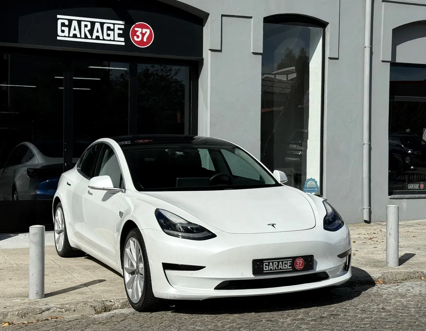 Tesla Model 3 Standard RWD Plus 1