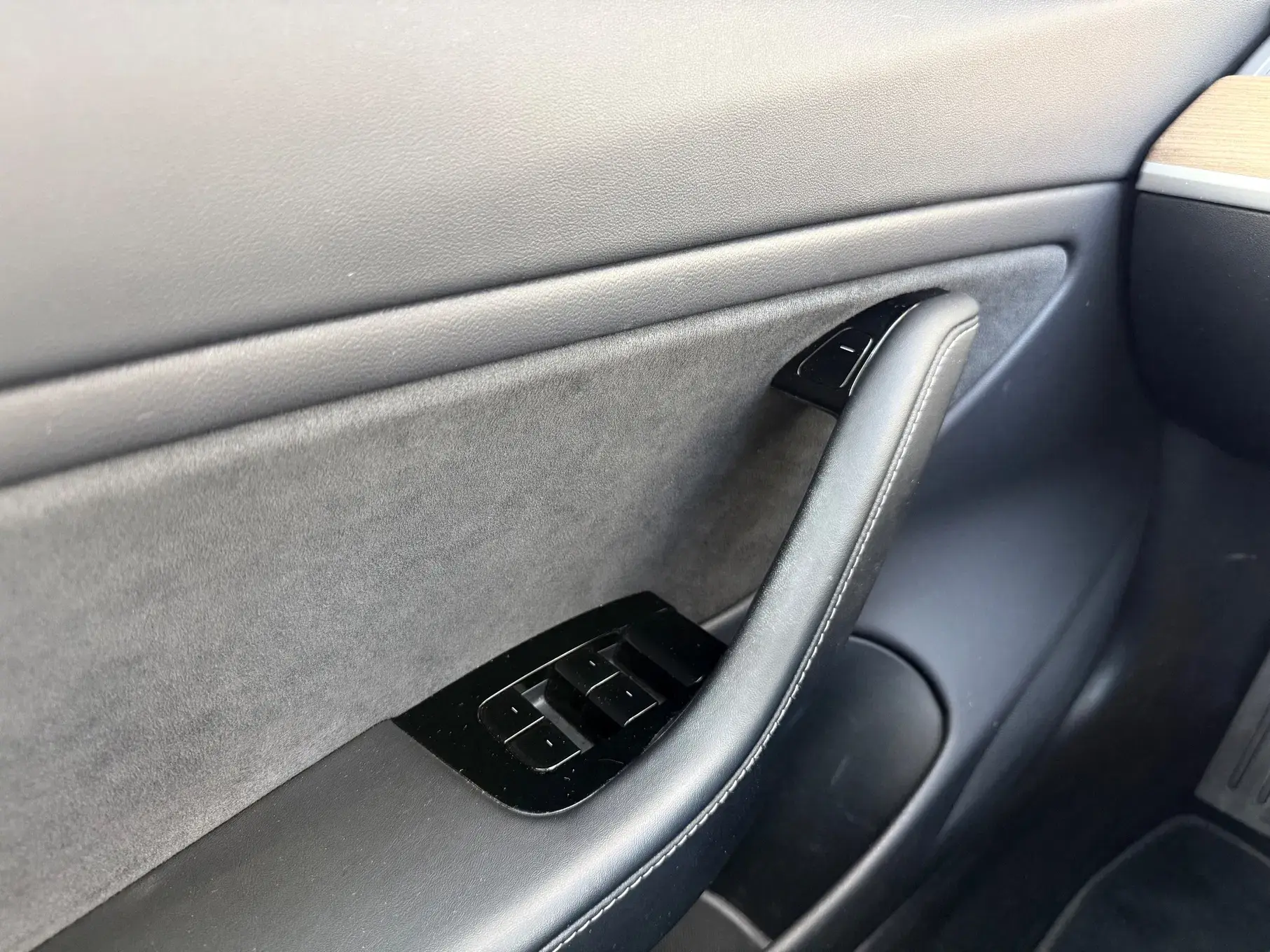 Tesla Model 3 Standard RWD Plus 16