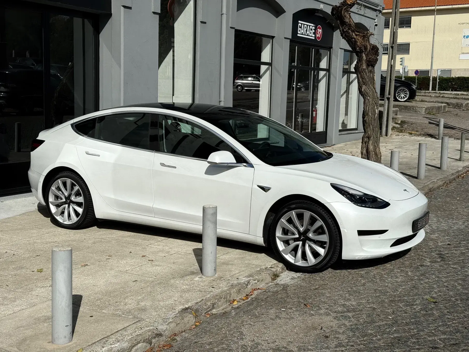 Tesla Model 3 Standard RWD Plus 21