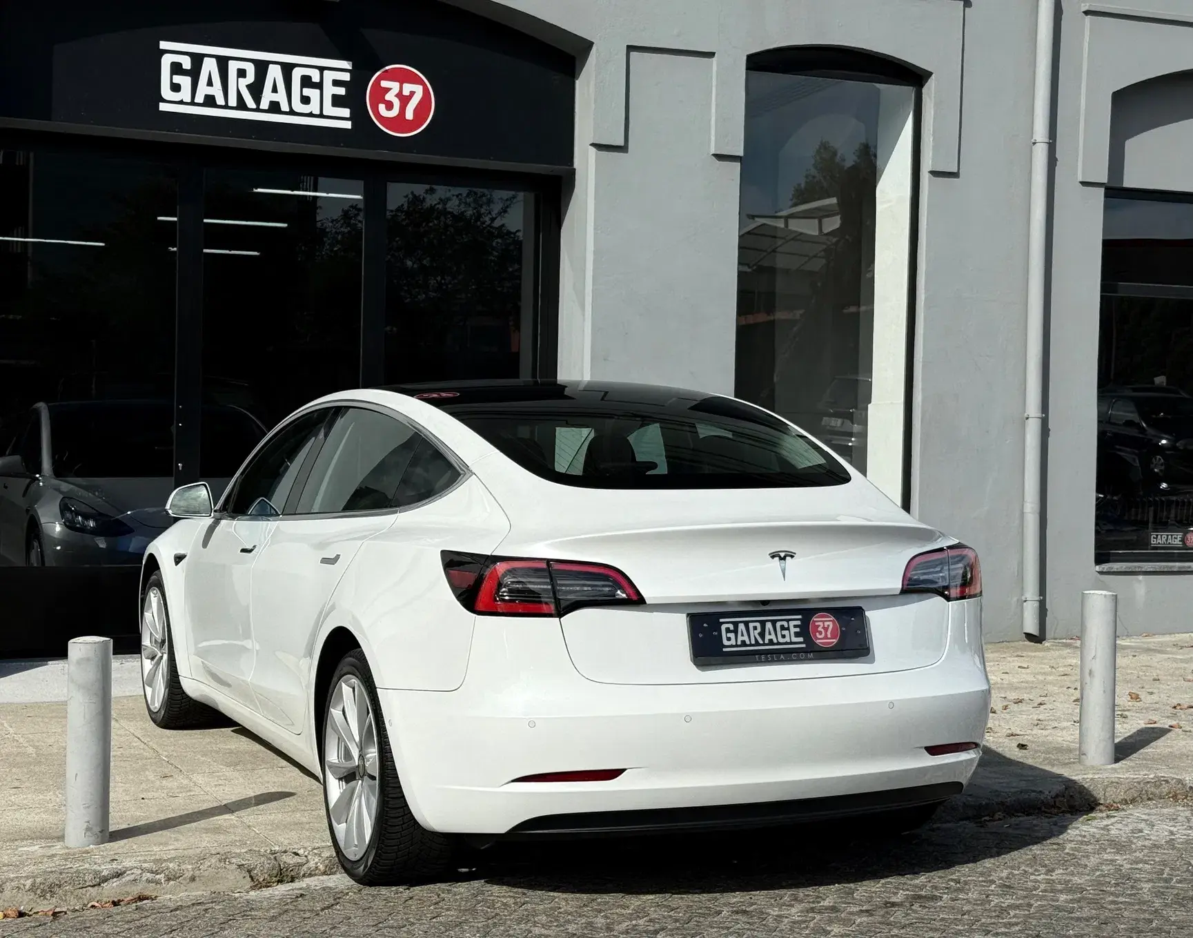 Tesla Model 3 Standard RWD Plus 23