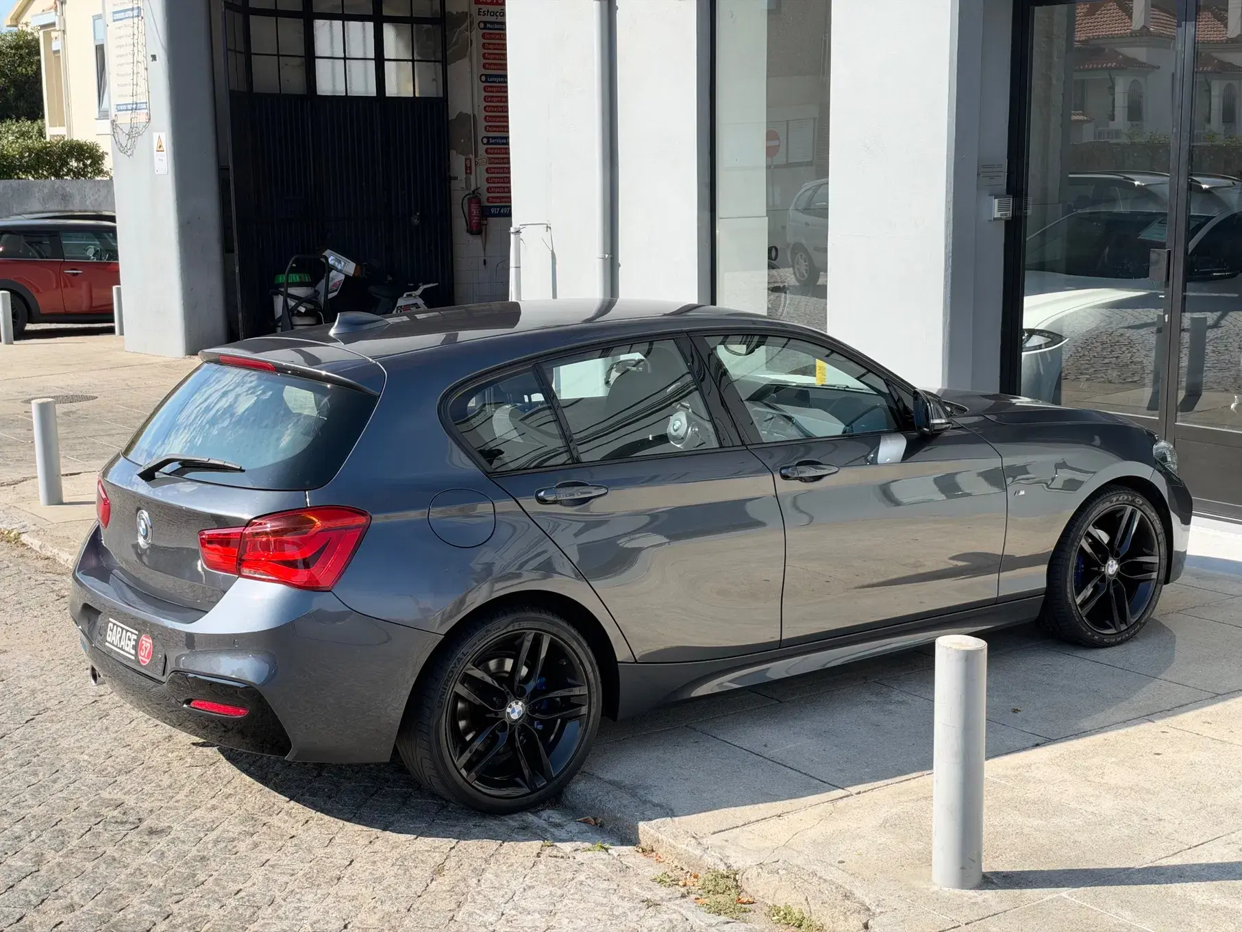 BMW 116 d Pack M Auto 2