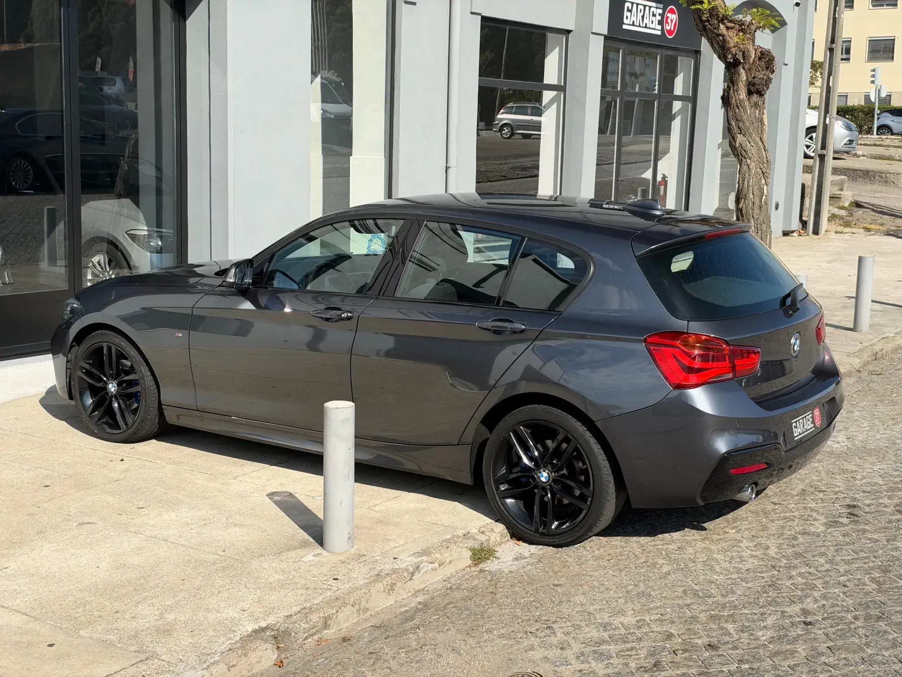 BMW 116 d Pack M Auto 26