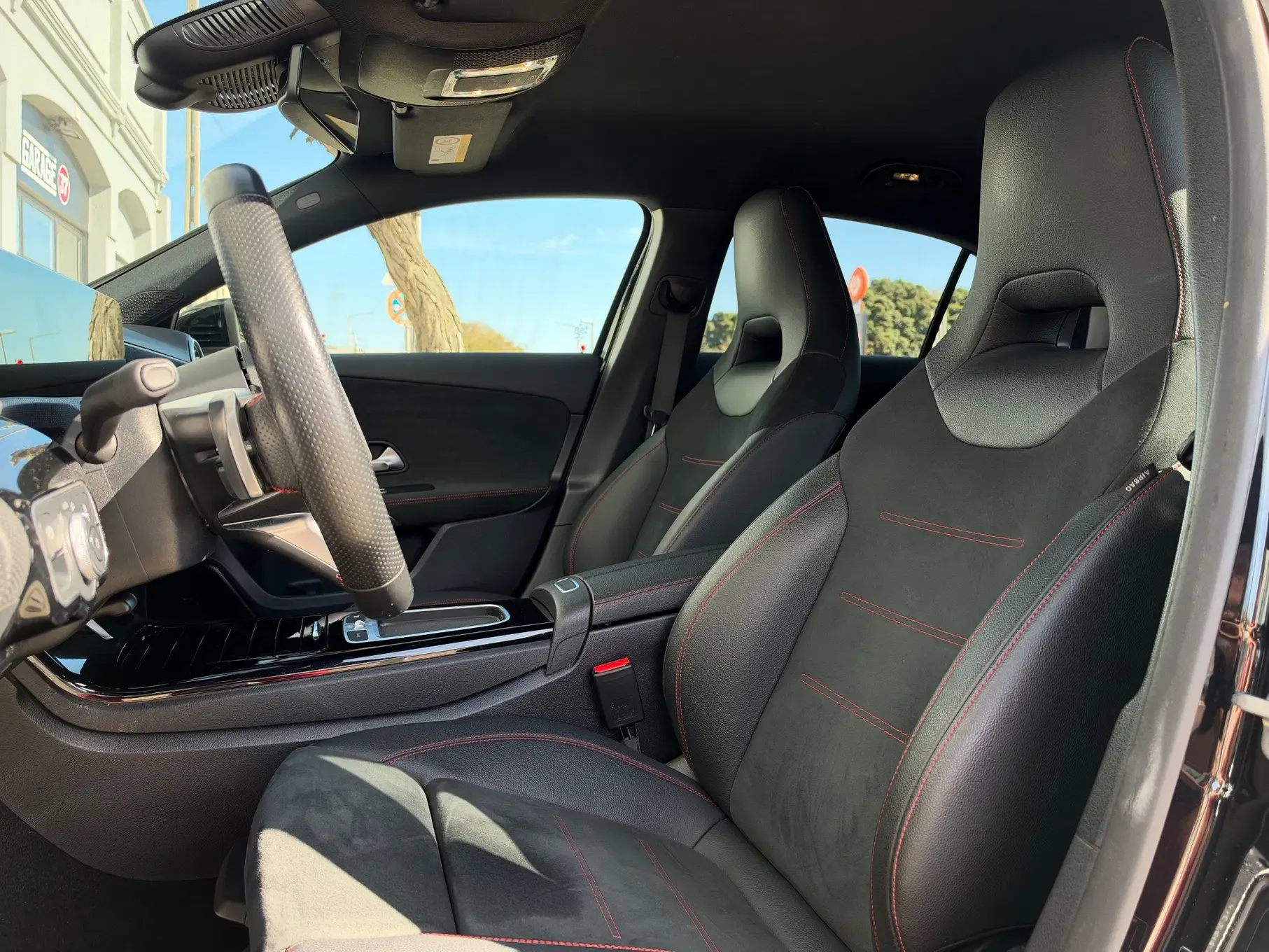 Mercedes-Benz A 180 7G-DCT AMG Line 6