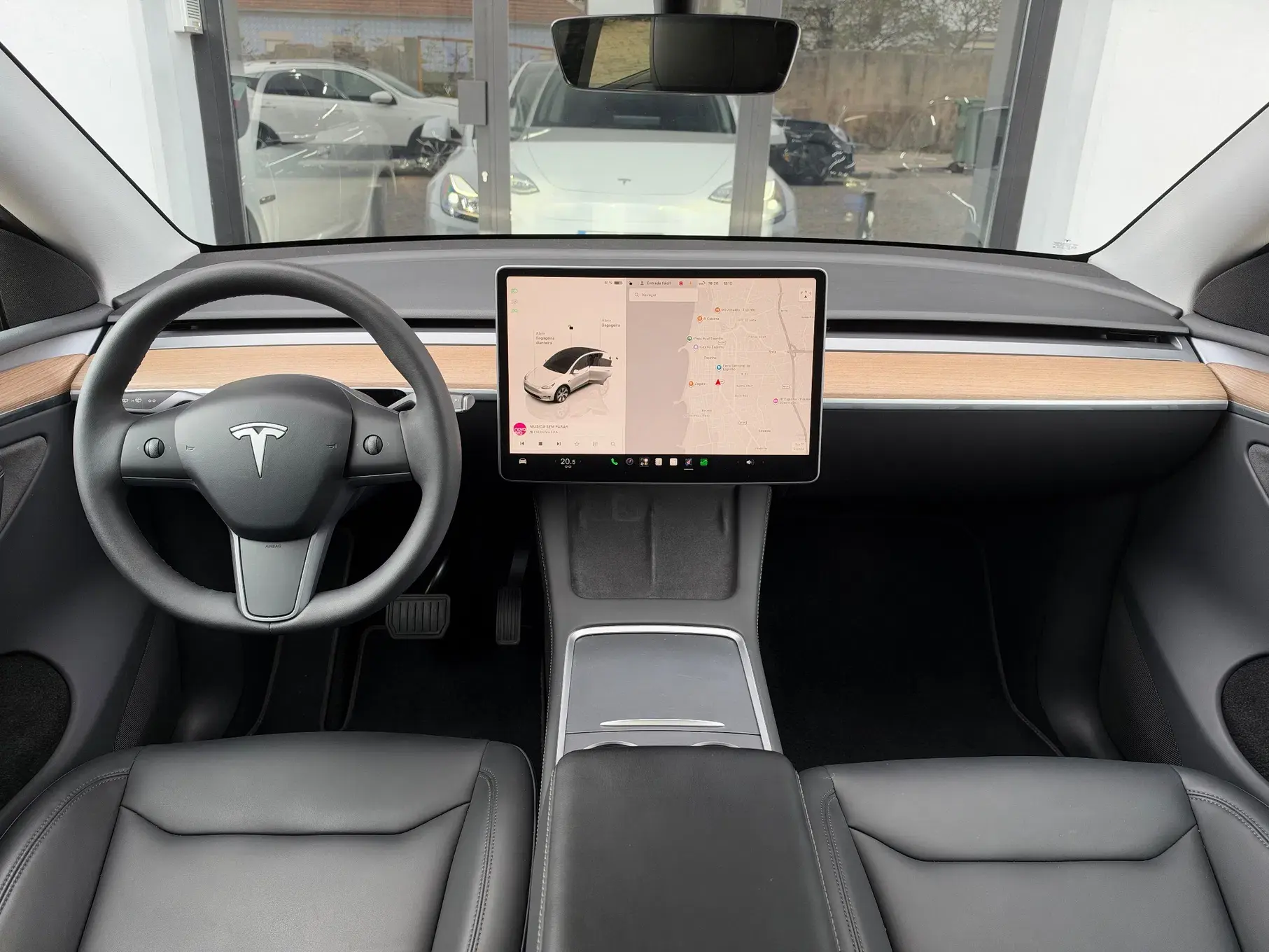 Tesla Model Y Long Range Dual Motor AWD 7