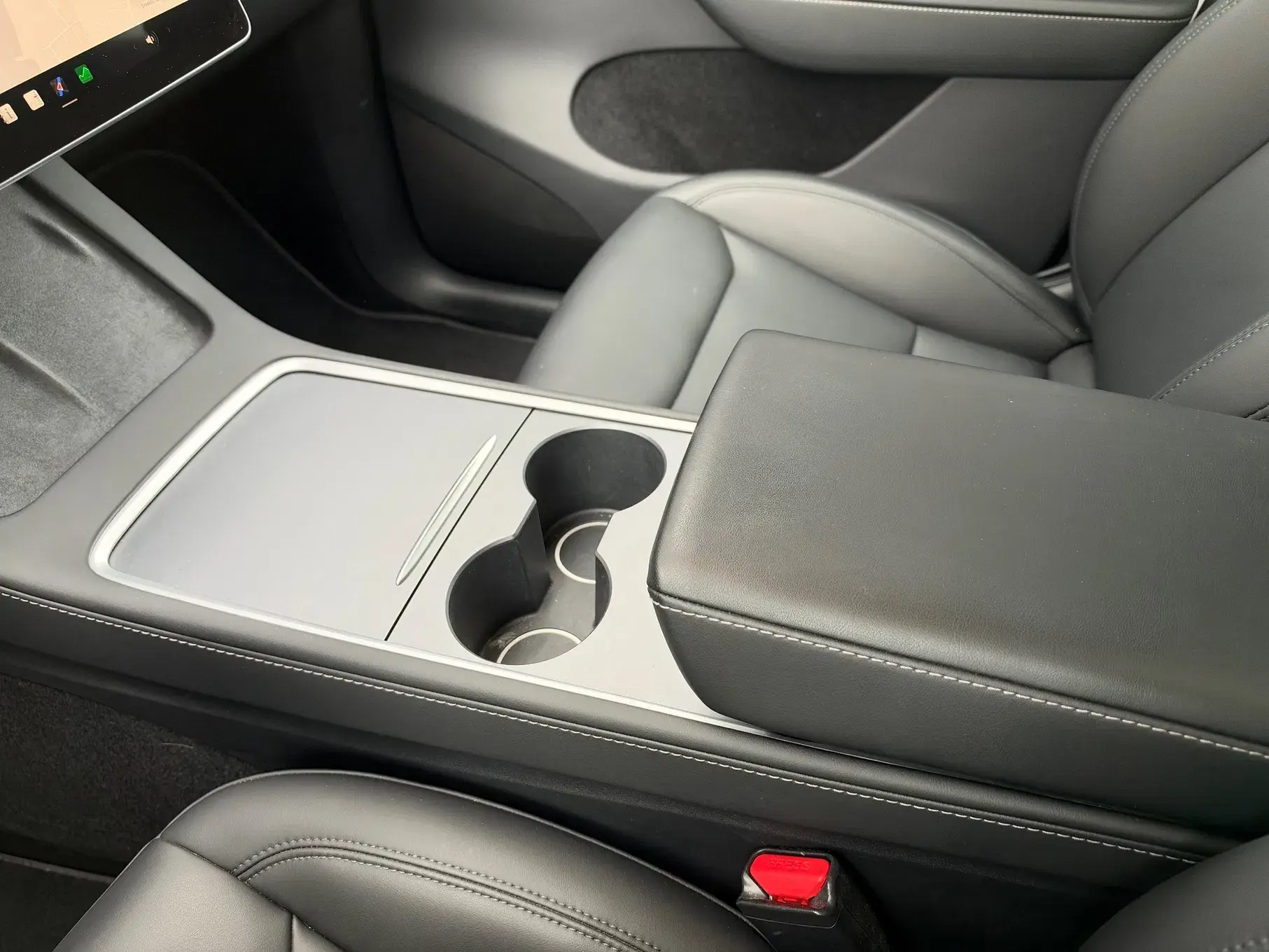 Tesla Model Y Long Range Dual Motor AWD 14