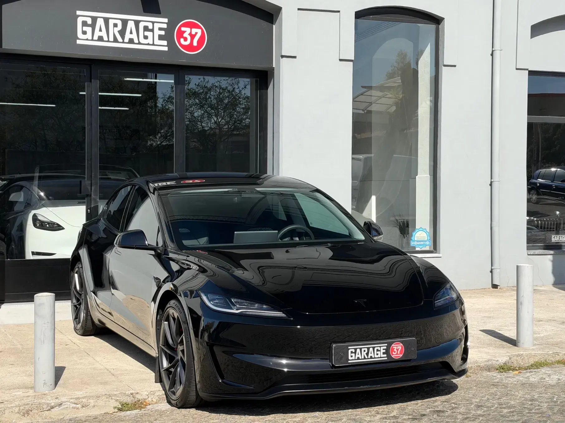 Tesla Model 3 AWD Dual Motor Performance 1