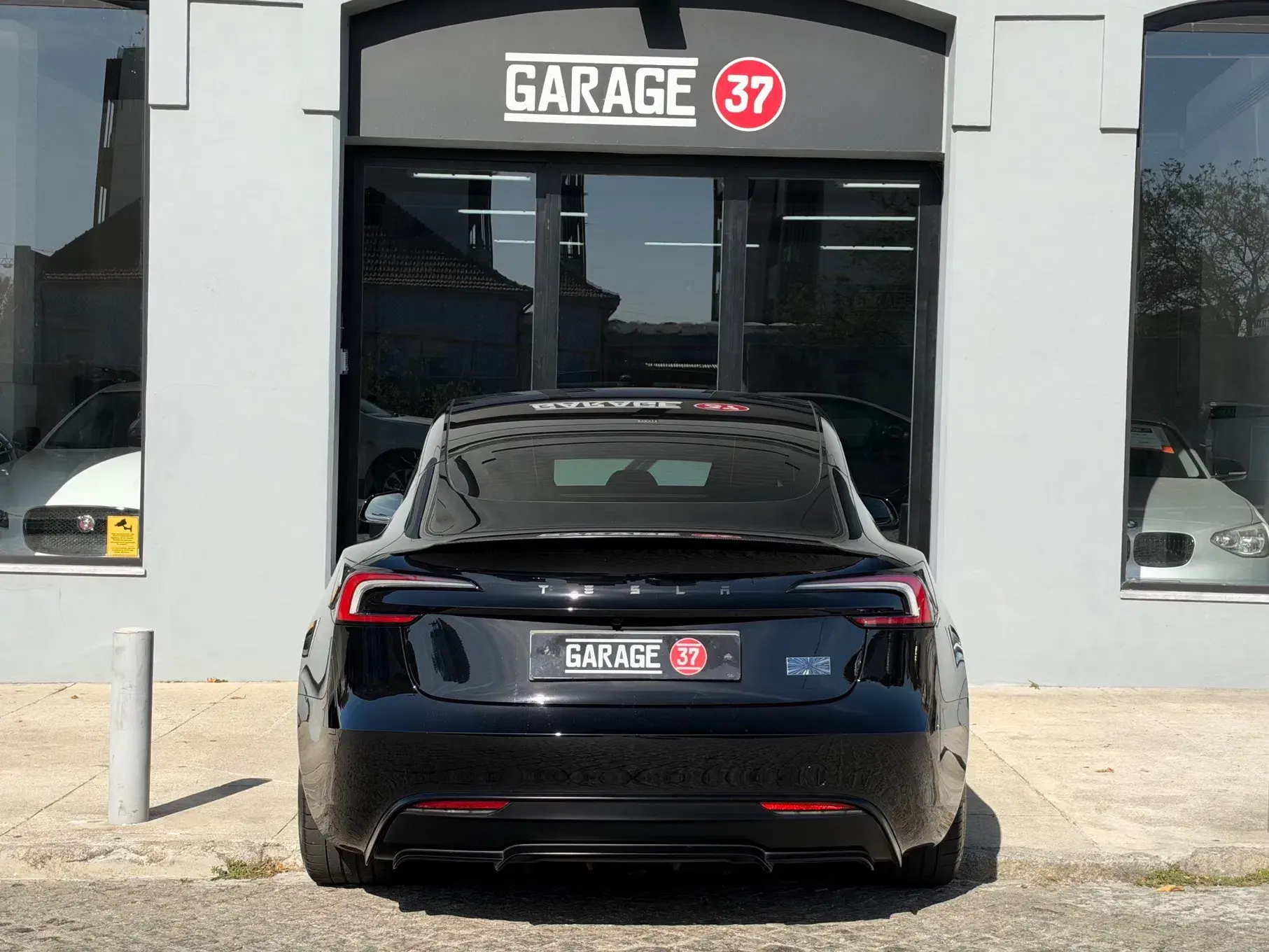 Tesla Model 3 AWD Dual Motor Performance 28