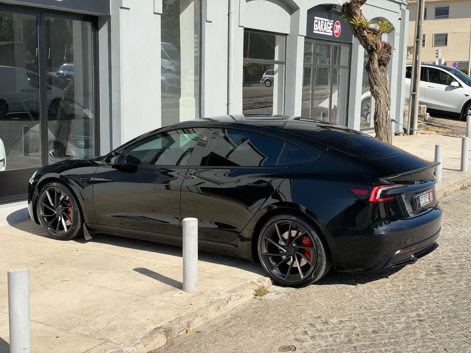 Tesla Model 3 AWD Dual Motor Performance 30
