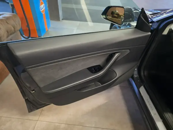 Tesla Model 3 Standard Range Plus RWD 6