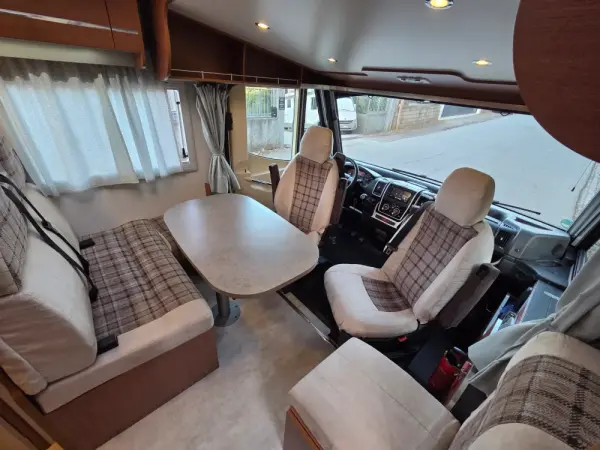 Chausson Welcome Outro 16