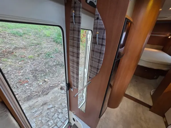Chausson Welcome Outro 21