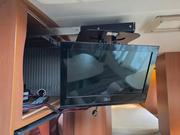 Chausson Welcome Outro 29