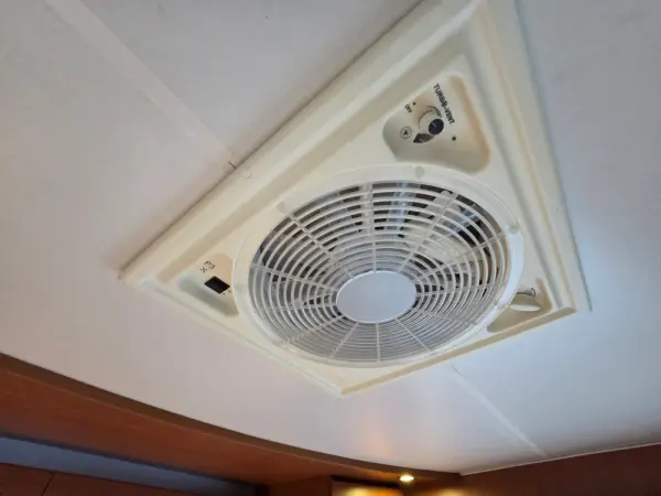 Chausson Welcome Outro 37