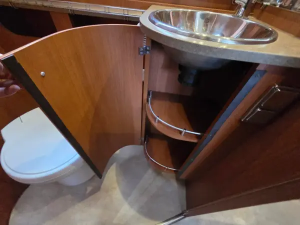 Chausson Welcome Outro 42
