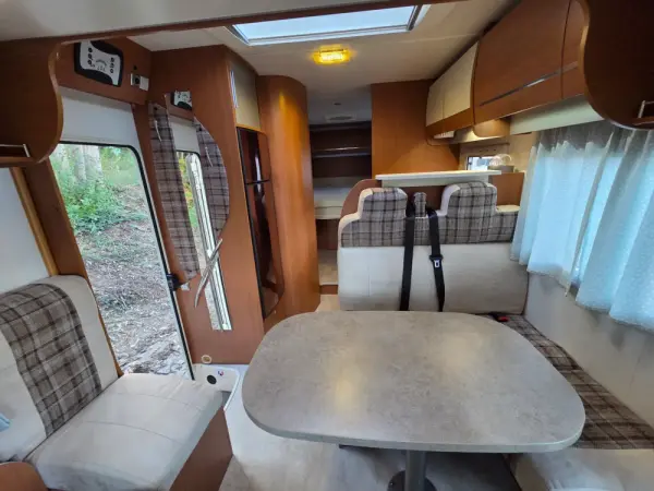 Chausson Welcome Outro 51