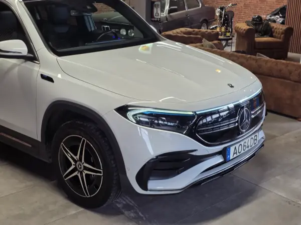 Mercedes-Benz EQB 350 4Matic AMG Line 17