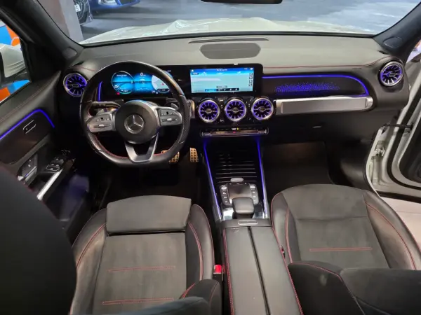 Mercedes-Benz EQB 350 4Matic AMG Line 32