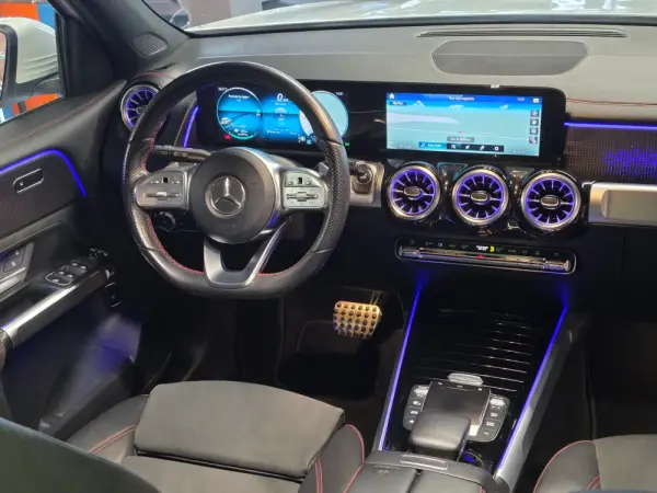 Mercedes-Benz EQB 350 4Matic AMG Line 33