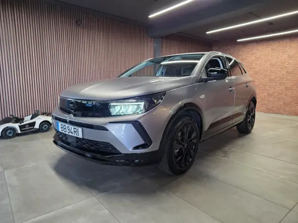 Opel Grandland Outro 28