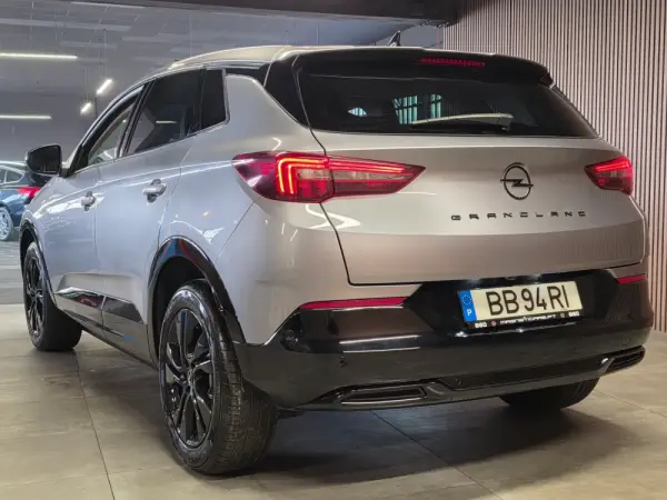 Opel Grandland Outro 33