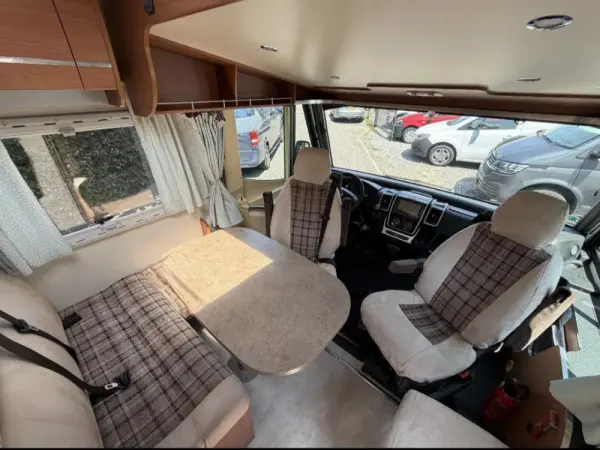 Chausson Welcome Outro 9